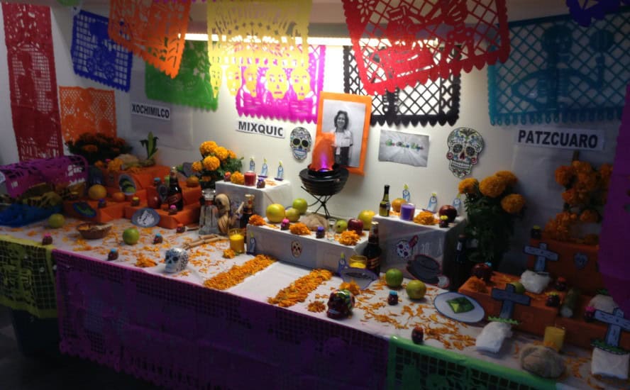 Recorrido por tres lugares de México en Día de Muertos