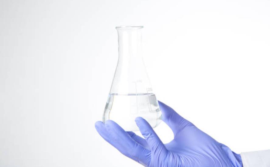 Aceites minerales: Un elemento esencial en la fabricación de productos