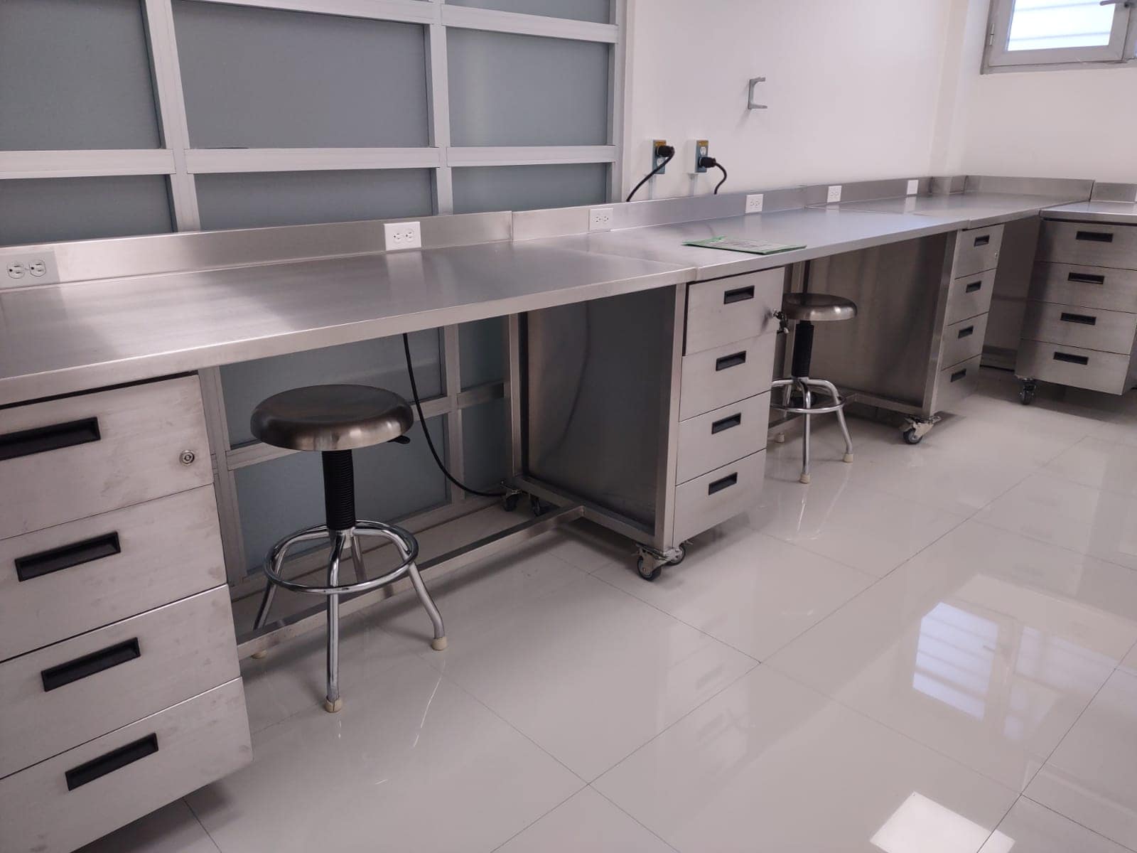 Muebles de Acero Inoxidable