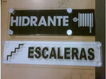 EXHIBIDORES DE PUNTO DE VENTA