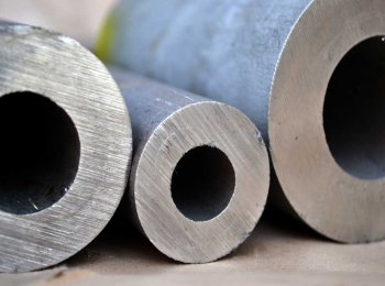 BARRAS HUECAS DE ACERO INOXIDABLE