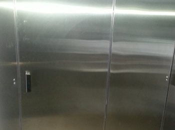 Mamparas para baños publicos2