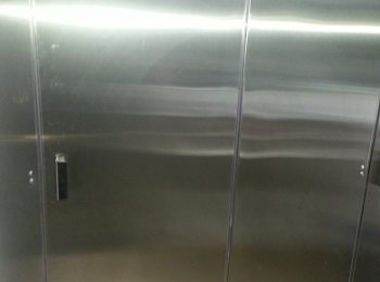 Mamparas sanitarias de lamina de acero porcelanizado - Mamparas JD