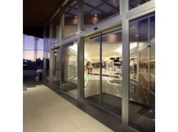 Puertas automaticas corredizas - International Door and Hardware