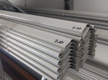 TIRAS DE CORTINA DE ACERO