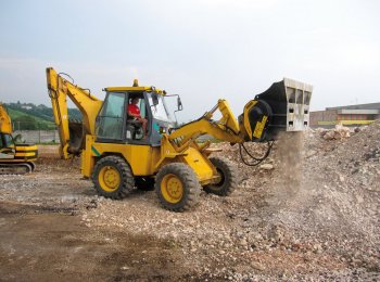 MAQUINARIA INDUSTRIAL