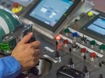 AUTOMATIZACION CON ROBOTS