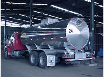 Tanques sanitarios - Manufactura Especializada en Transporte