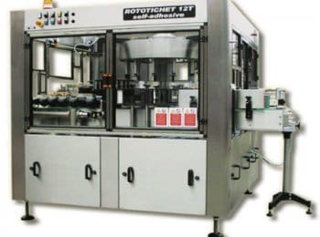 máquina etiquetadora 5