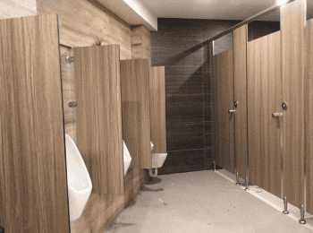 MAMPARAS CON ACABADO FENOLICO ESTRUCTURADO