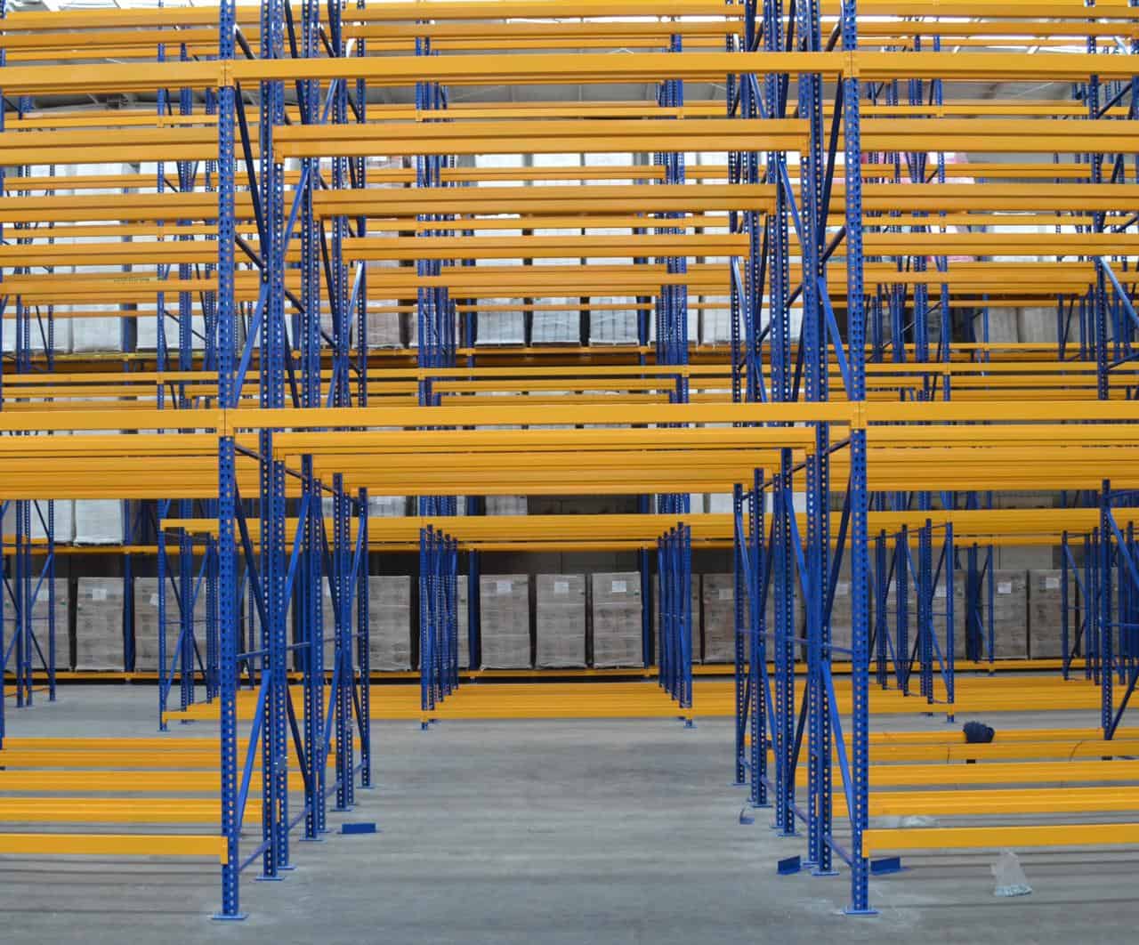 RACKS PARA EQUIPOS DE REFRIGERACION