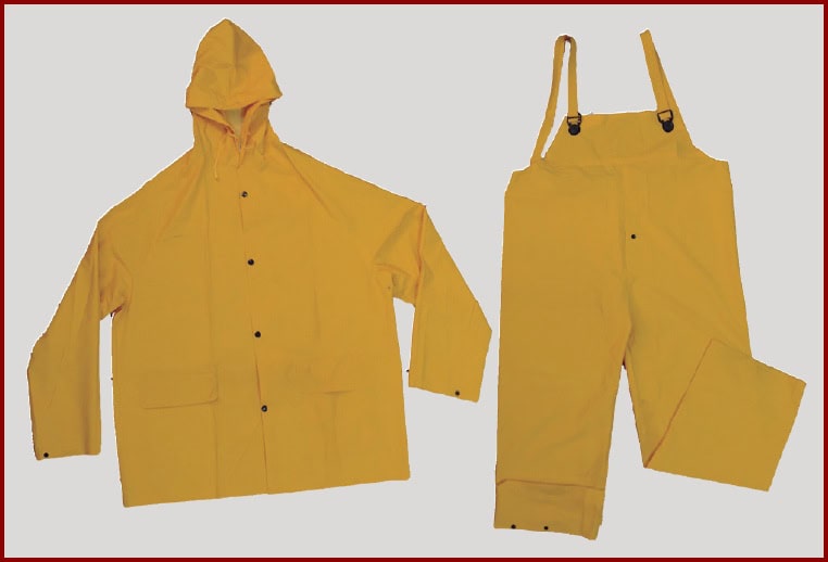 IMPERMEABLE CON SACO Y PANTALON