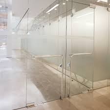 Puertas de vidrio templado abatibles - Puertas 911