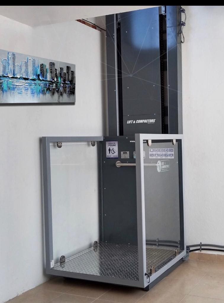 ELEVADOR PARA SILLA DE RUEDAS