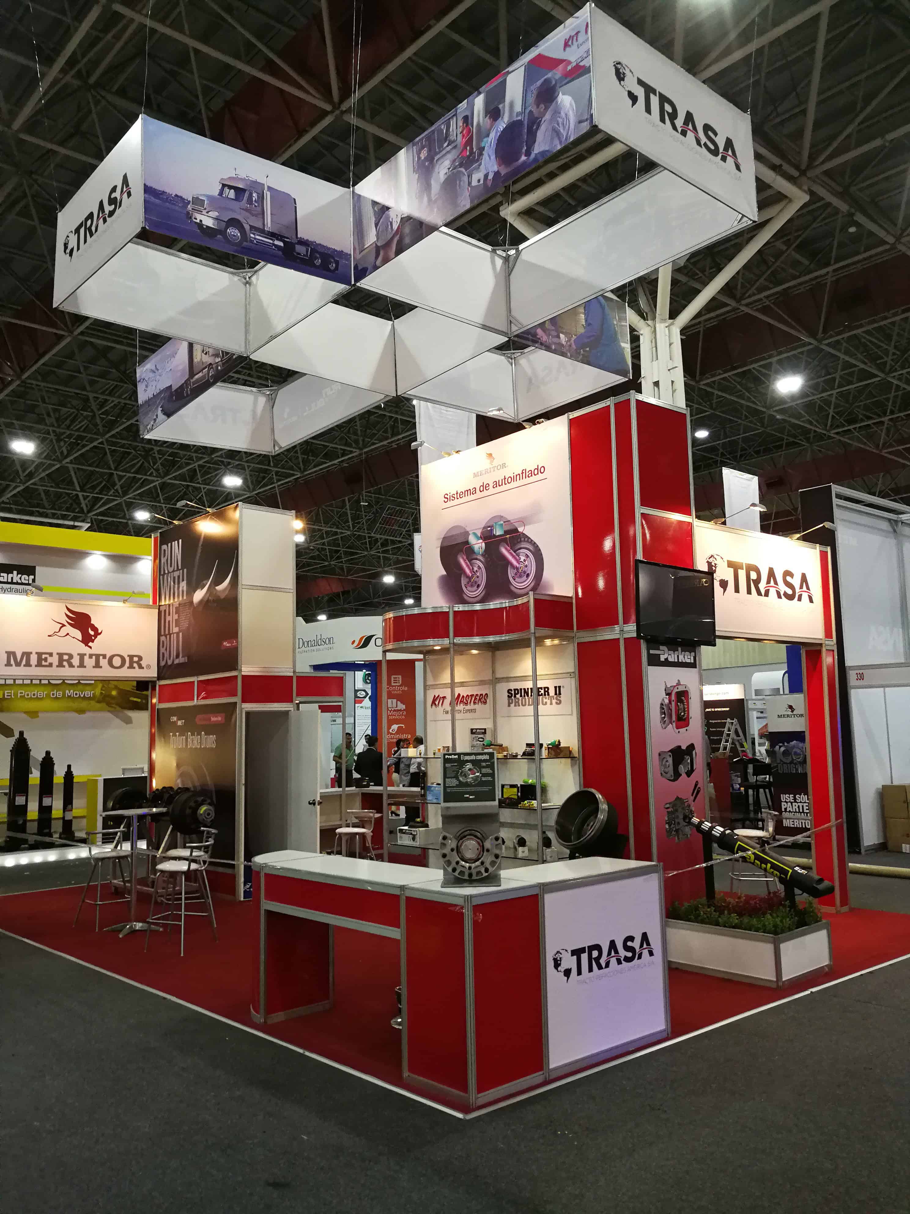 Decoración de Stands en Aluminio y Madera