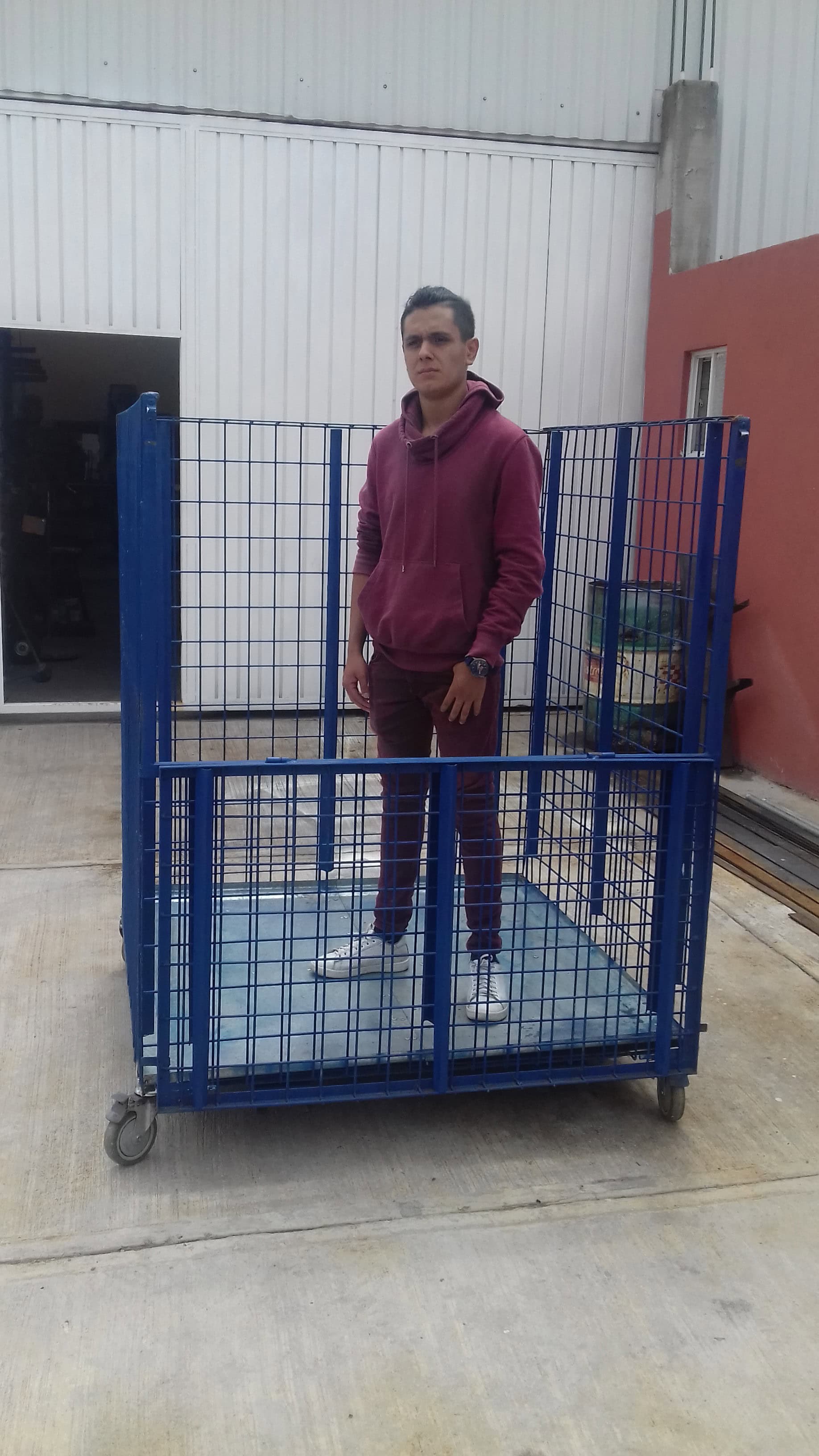 Contenedor - Fabricación de contenedores y jaulas para basura