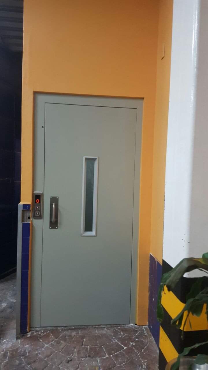 Ascensor residencial pintura
