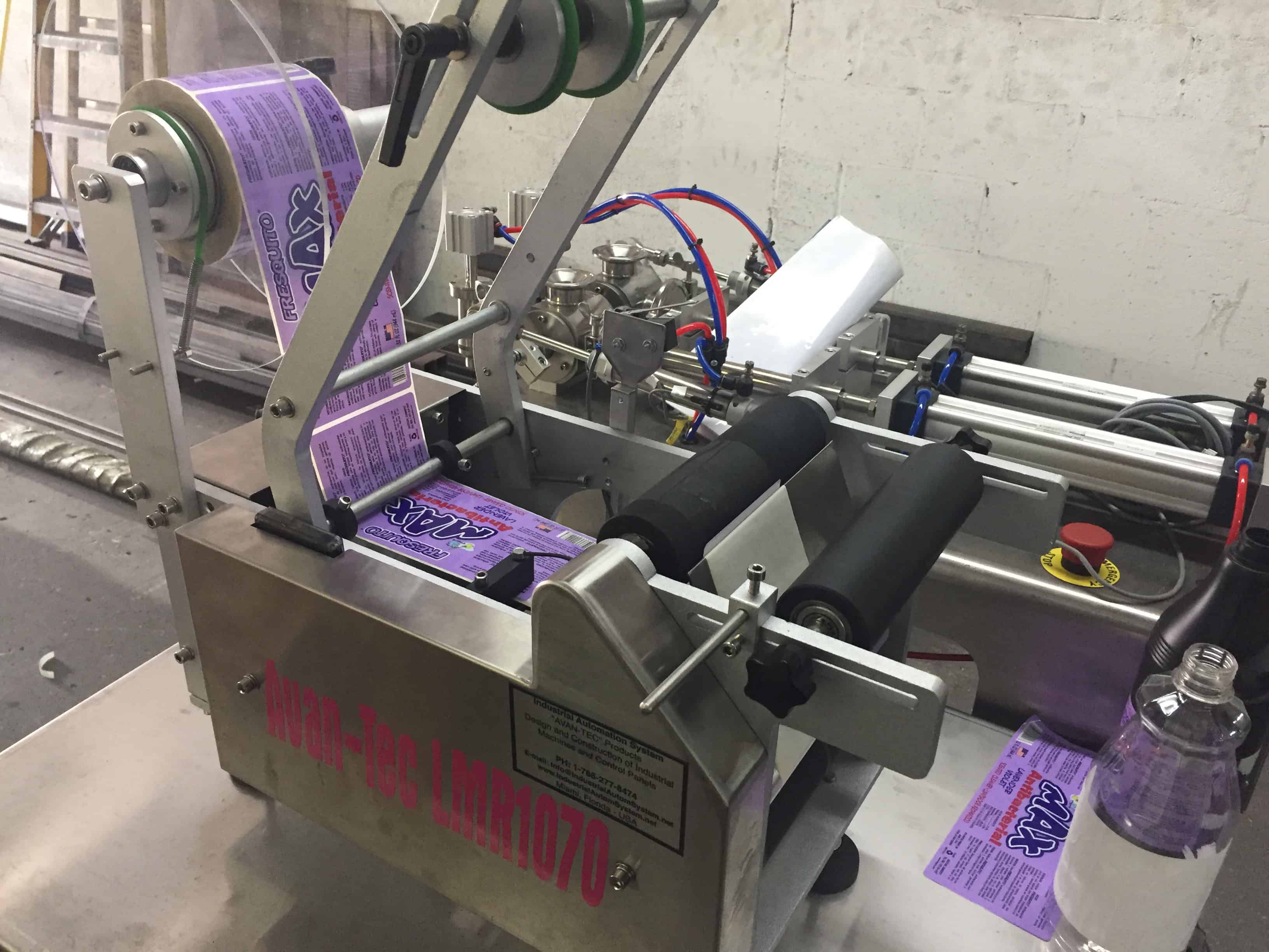 ETIQUETADORAS DE MESA AUTOADHERIBLES