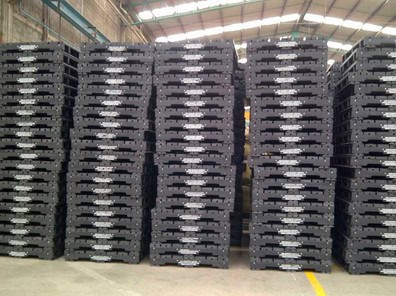 Tarimas de plástico nuevas Plasticorrales 2