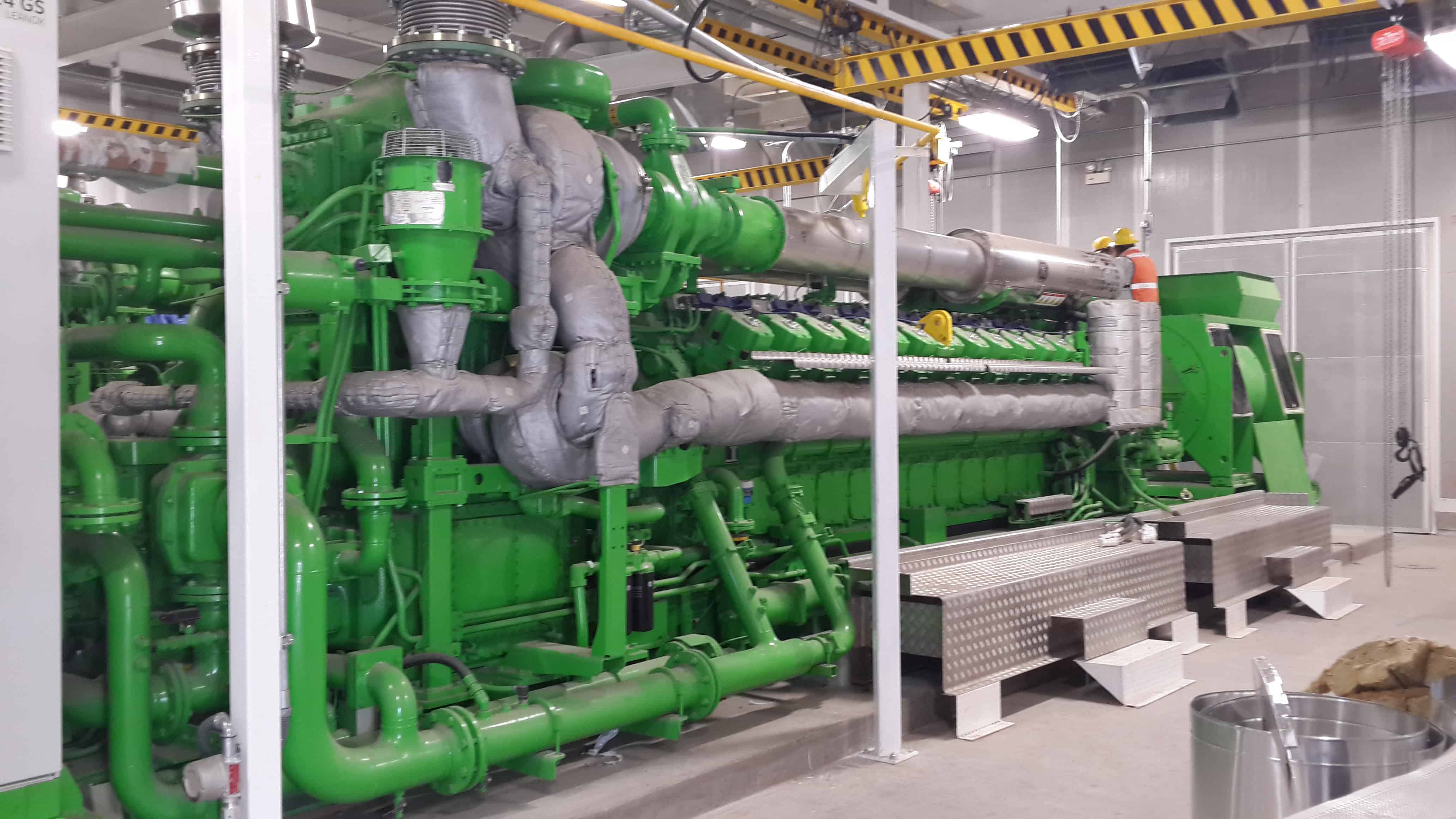 Motogenerador de 4.1 megawatts de 12 pistones instalado en planta de generación eléctrica