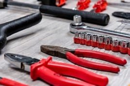 Aplicacion de pintura electrostatica - Troquelados y Maquinados Mobmi