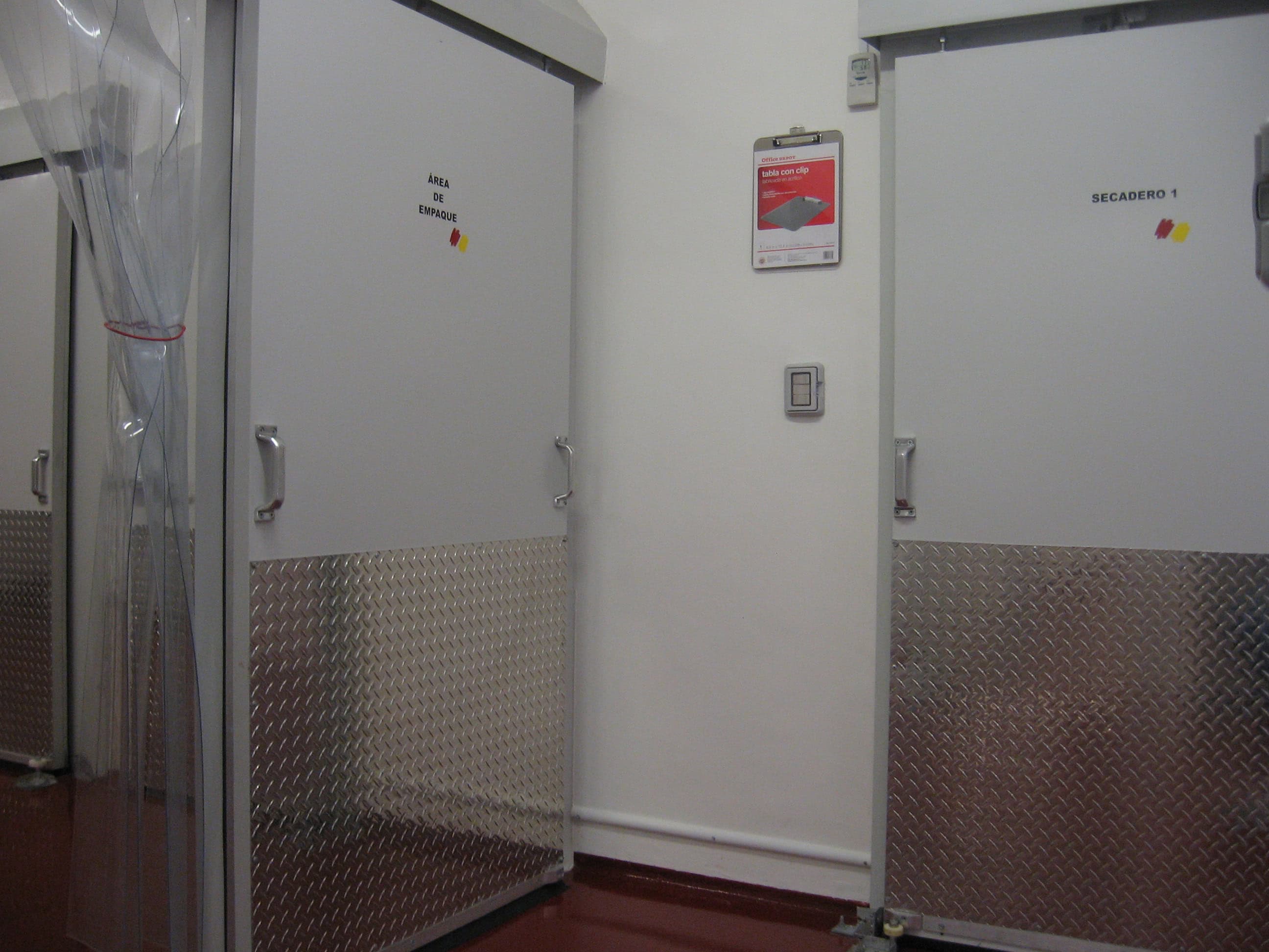 Fabricación e instalación de Puertas para cámaras frigoríficas