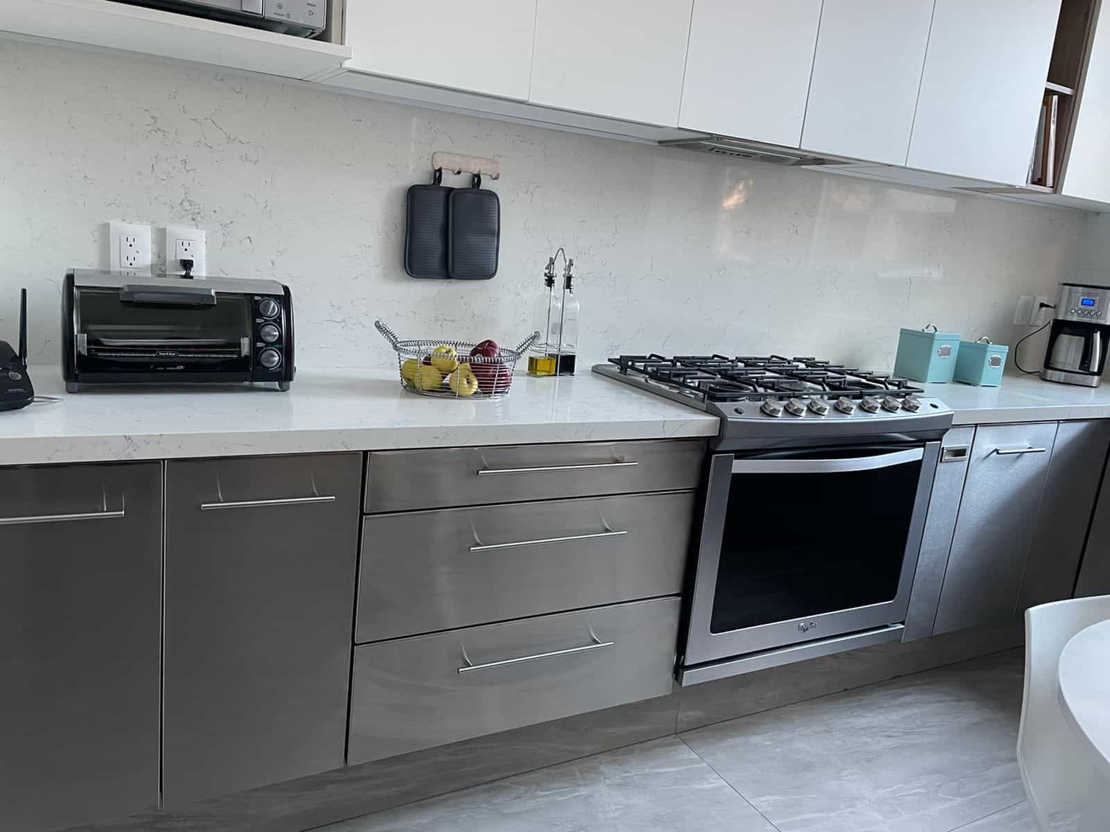 COCINAS INTEGRALES SOBRE DISEÑO