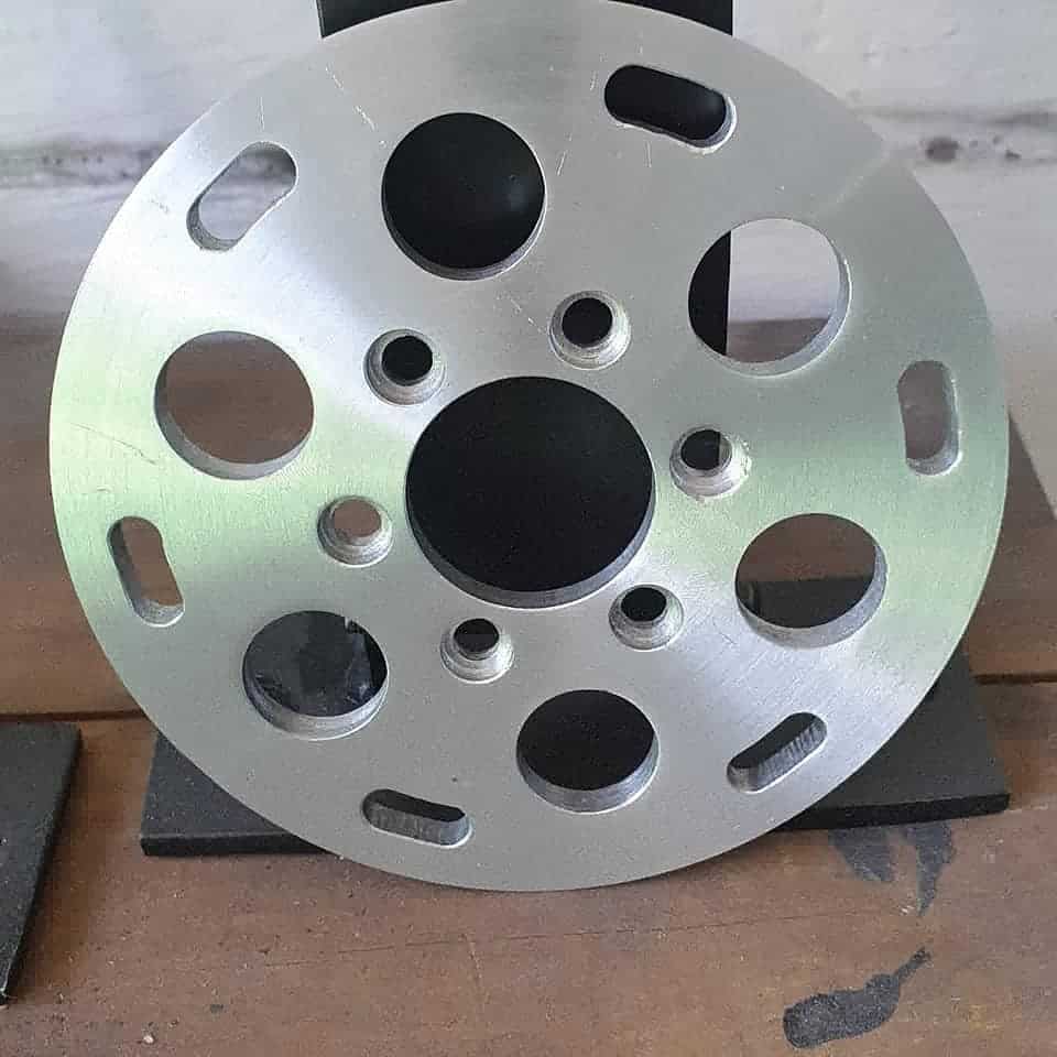 Maquinado de piezas en Aluminio y Acero Inoxidable