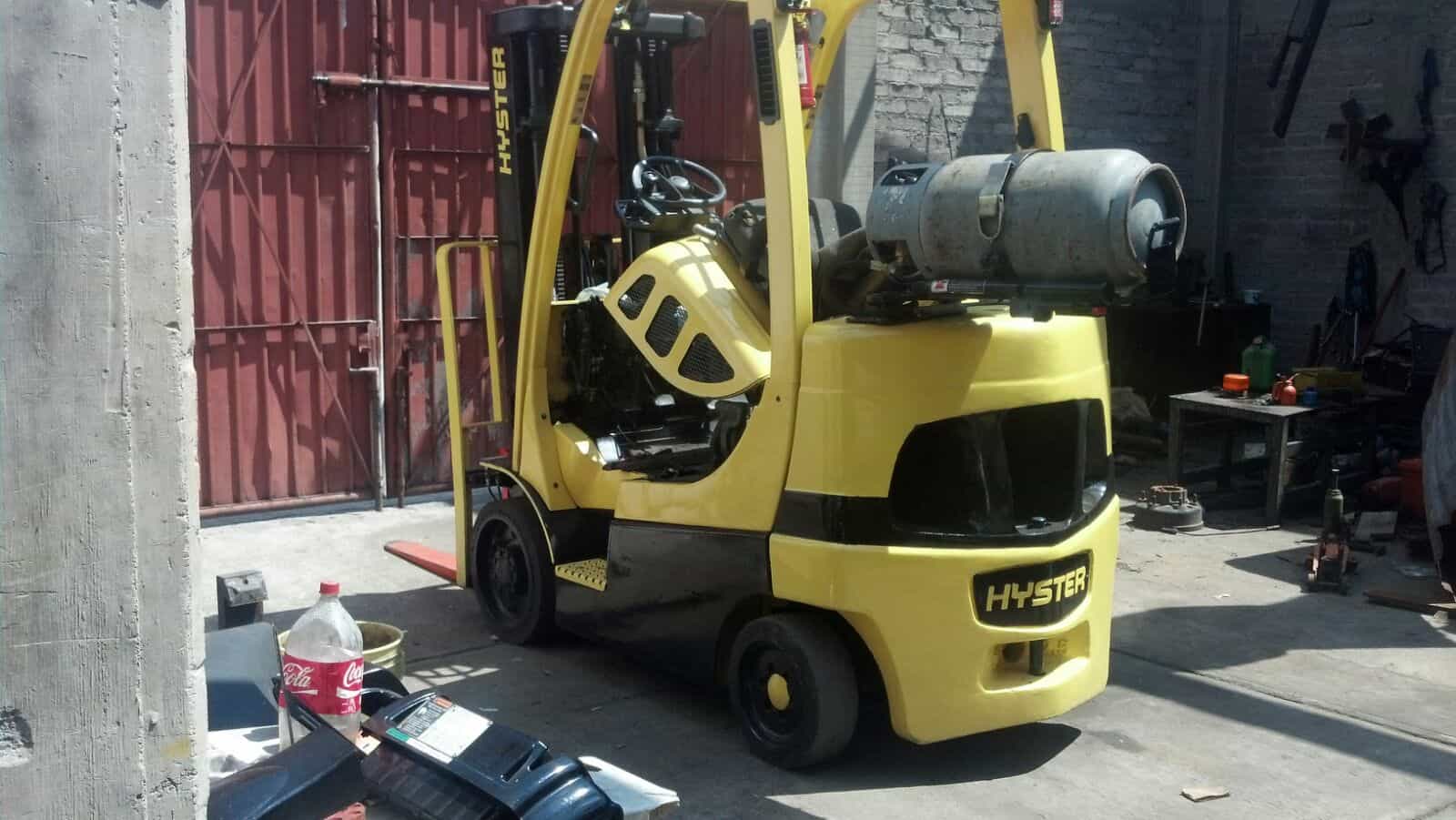 Mantenimiento correctivo todas las marcas y modelos de montacargas de combustion interna, gas, gasolina y disel, con refacciones originales, herramientas y equipos nesesarios  y mano de obra calificada 
