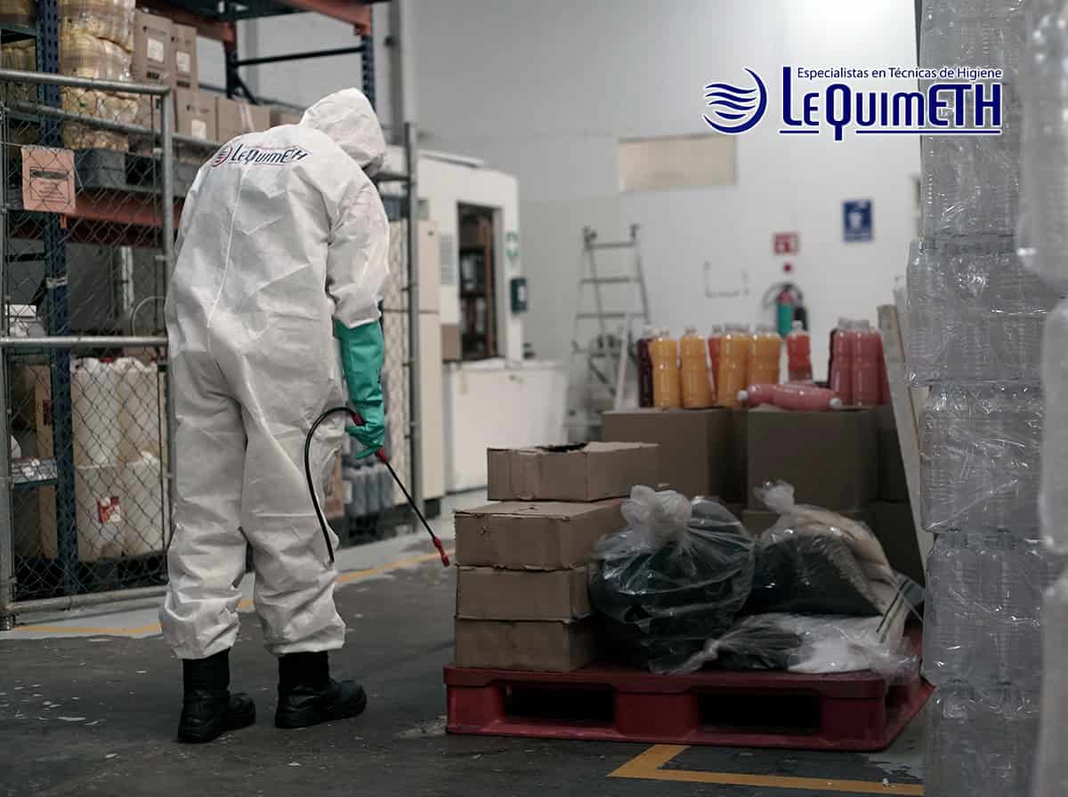 Control de cucarachas con potencia microbiana