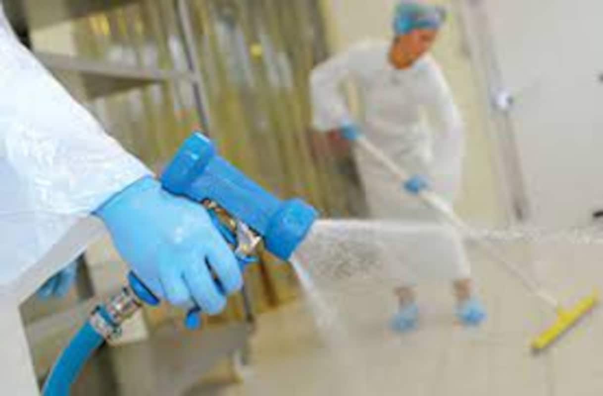 Productos Químicos para la Limpieza y Desinfección 1