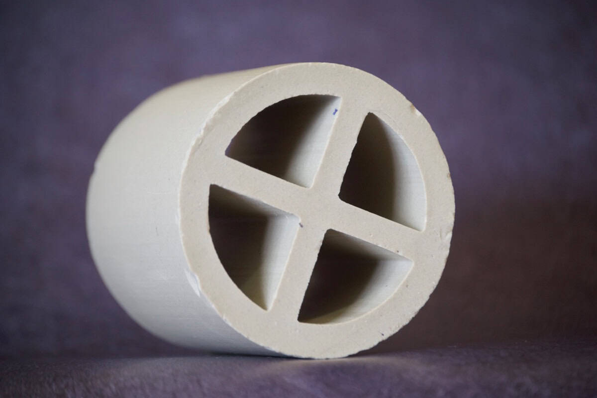 Anillo Pall en cerámica