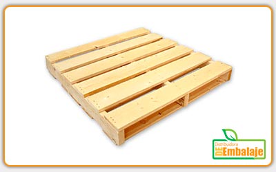 Tarima de madera de pino con barrote corrido