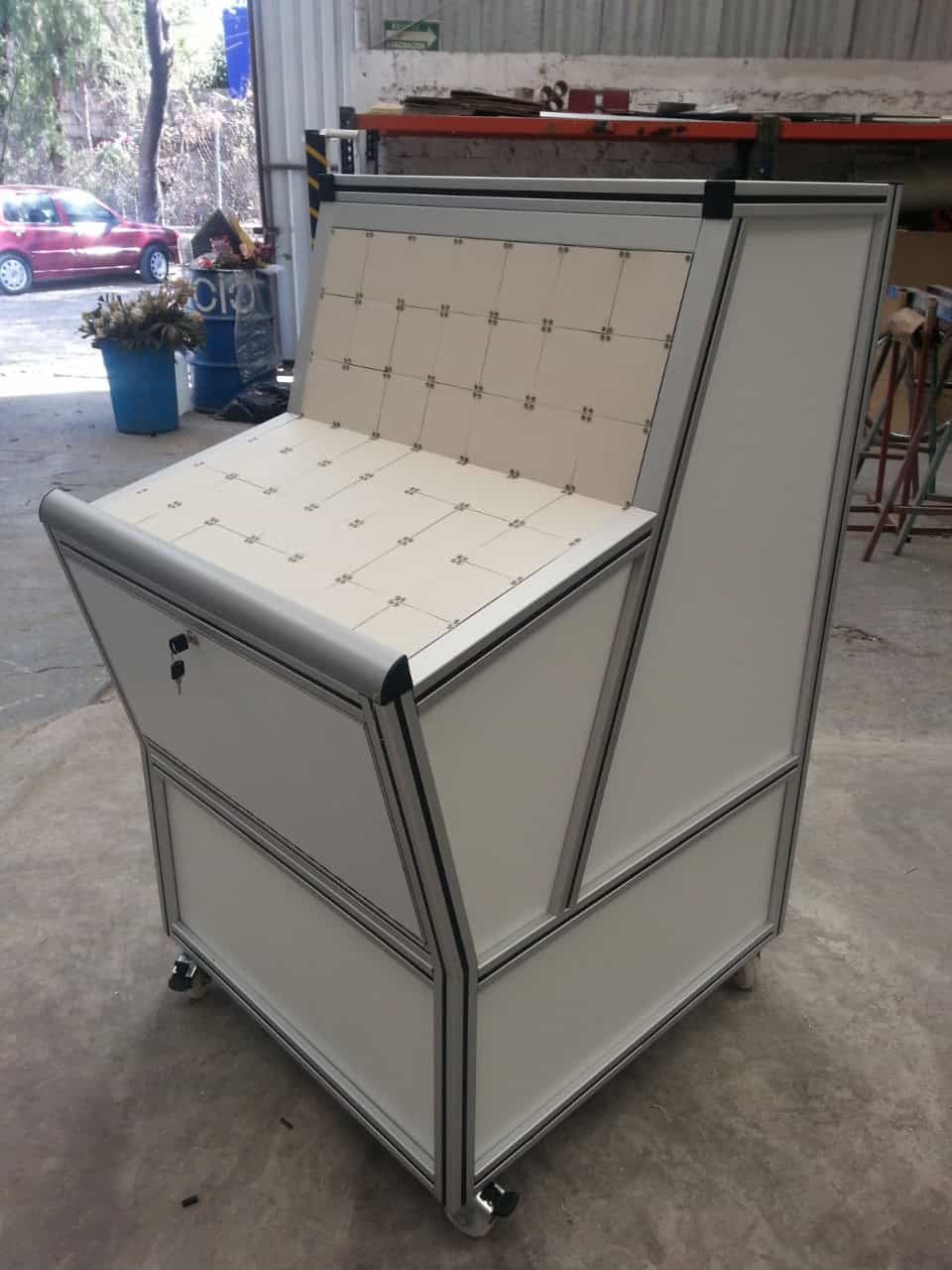 Mesa de prueba a base de perfil