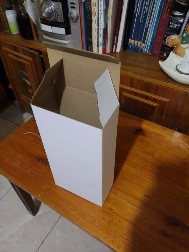 Cajas de carton microcorrugado kraft o blanco