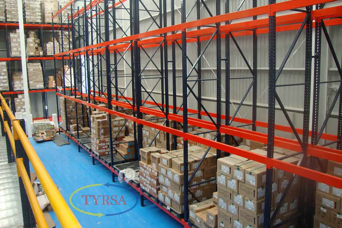 Rack de doble profundidad para almacenes