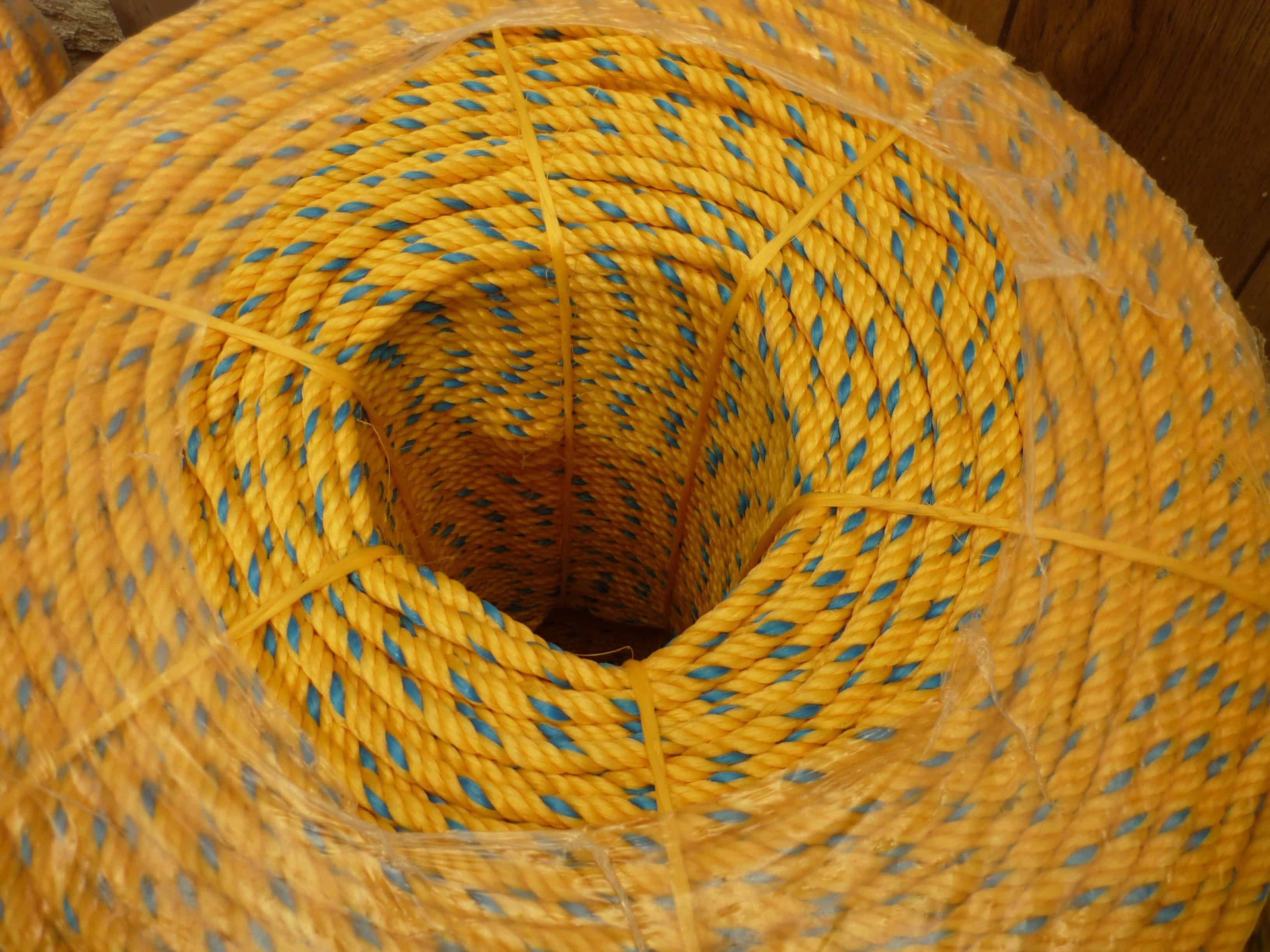 Cables de plástico para la sujeción de objetos pesados
