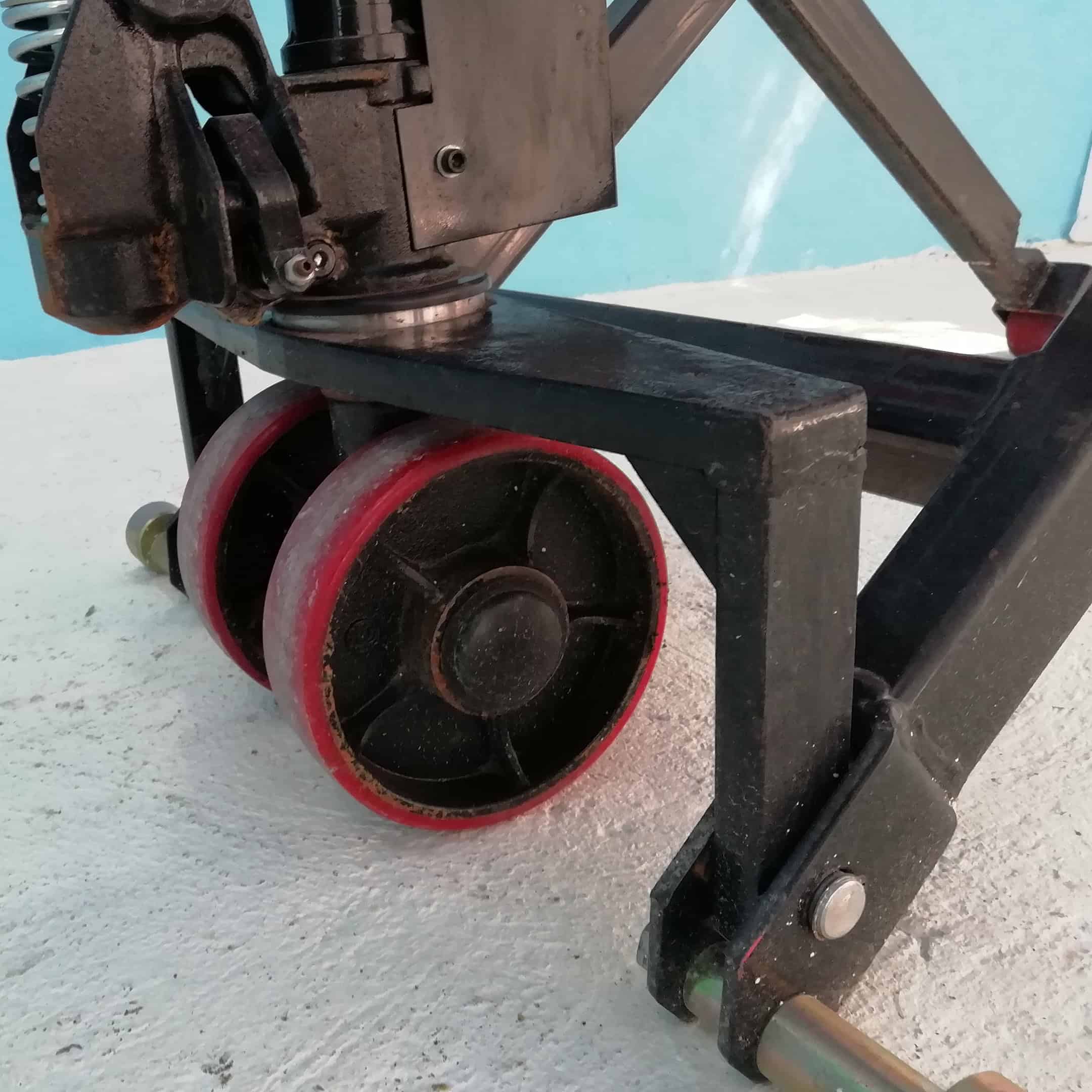 Patines de tijera  1.5 toneladas 4