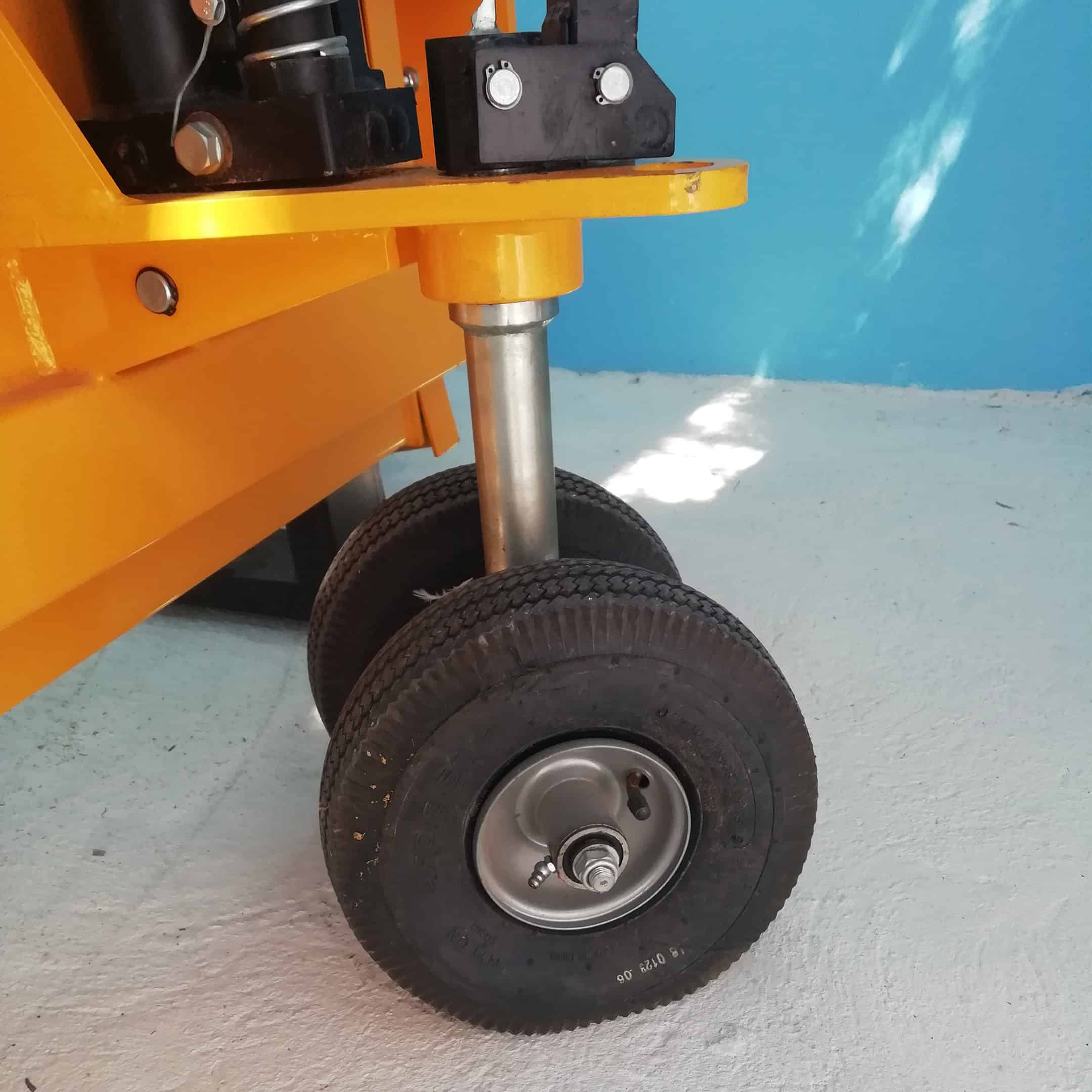 Patin  todo terreno 1.2 toneladas 3