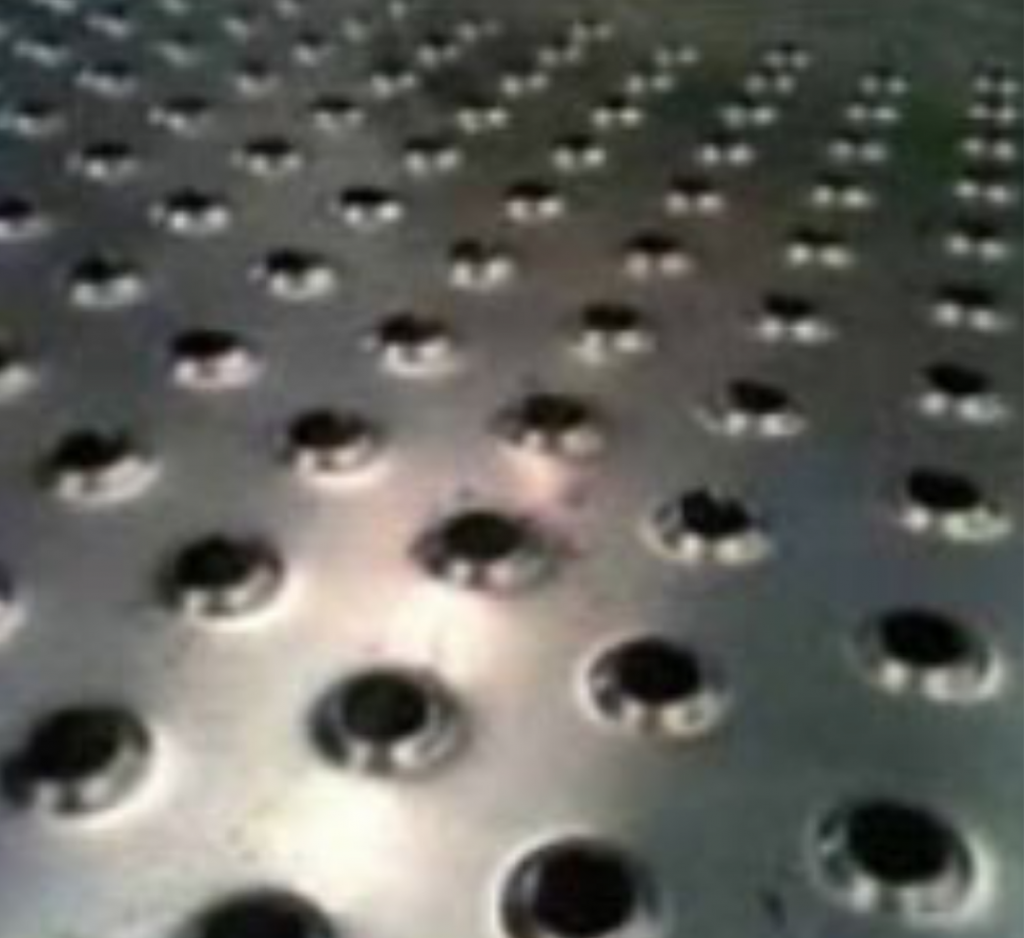 Antiderrapante de acero perforado