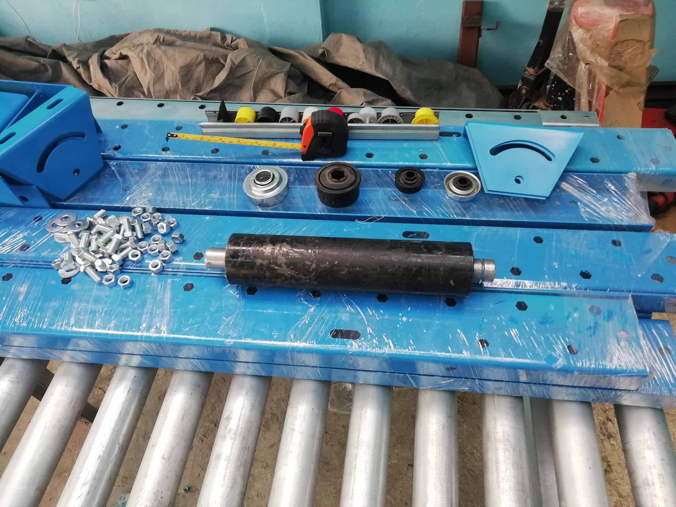 Rodillos de 2 1/2” de diámetro flecha o eje redondo a 1” acero natural o galvanizado