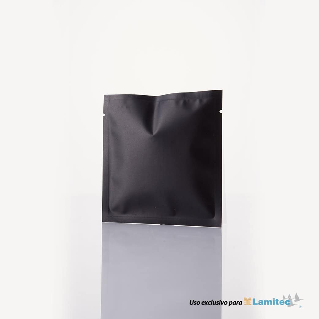Pouche 3 sellos 10 cm por 10 cm 20 gramos negro mate. 