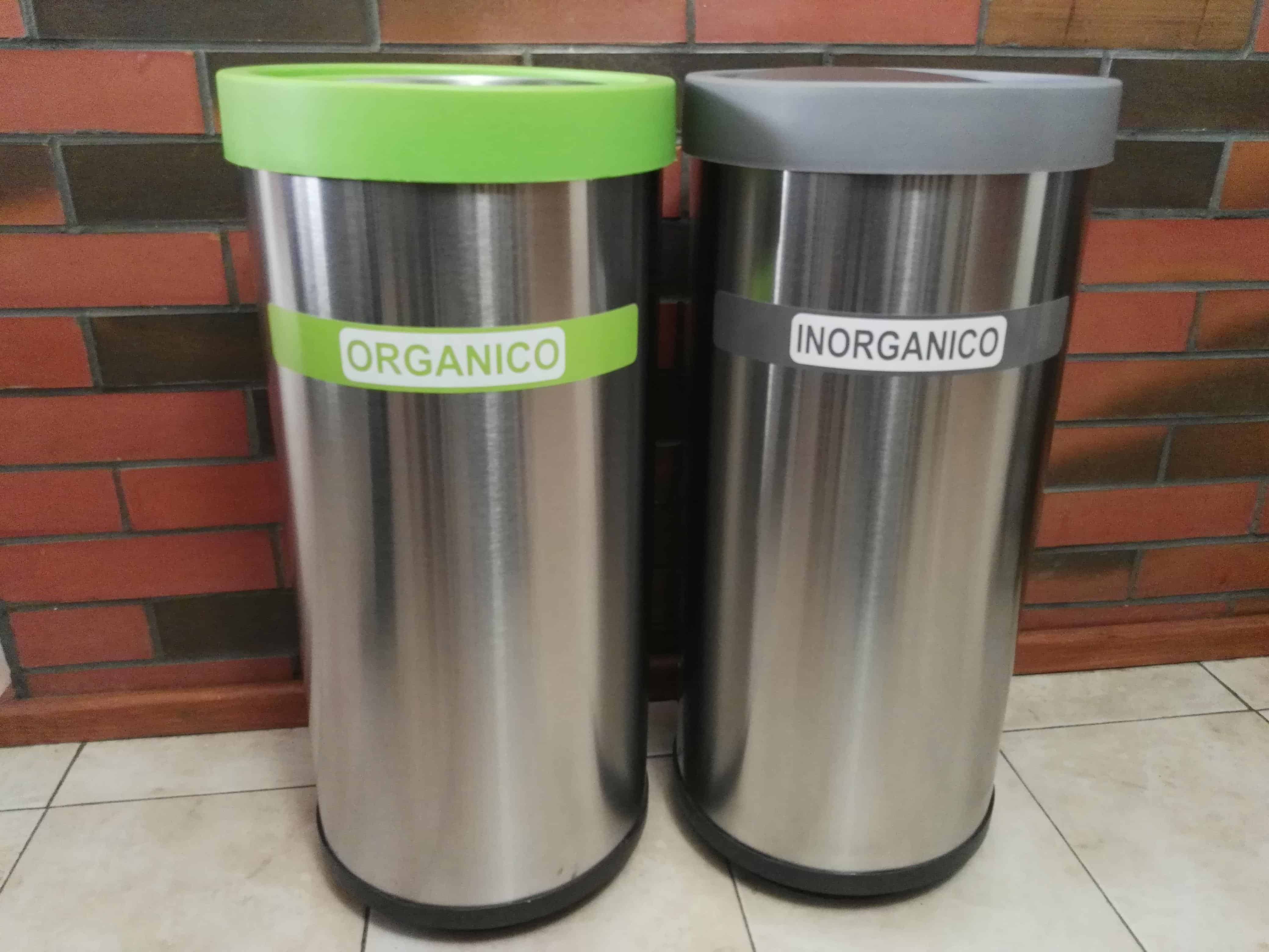 Botes de acero inoxidable ecológicos