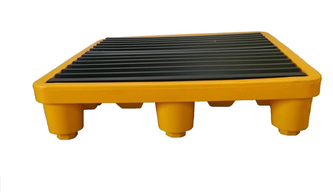 Tarimas antiderrame de plástico para 4 tambos de 200 lts.