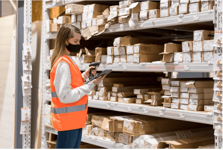 Almacenaje de mercancias en el sector logistico