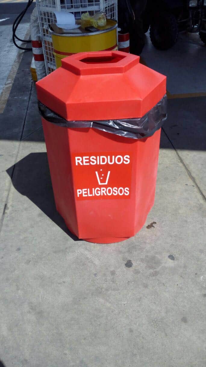 PAPELERA HEXAGONAL PARA GASOLINERAS