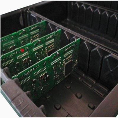 Charolas retornables para embalaje de piezas electrónicas - 2