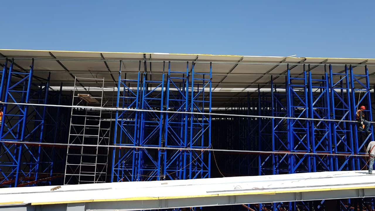 CONSTRUCCION DE NAVES INDUSTRIALES Y BODEGAS