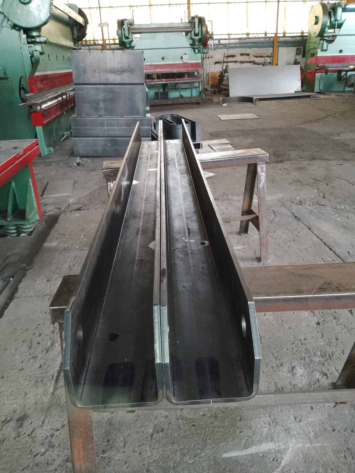 Doblez de placa en acero inoxidable, aluminio, acero al carbón