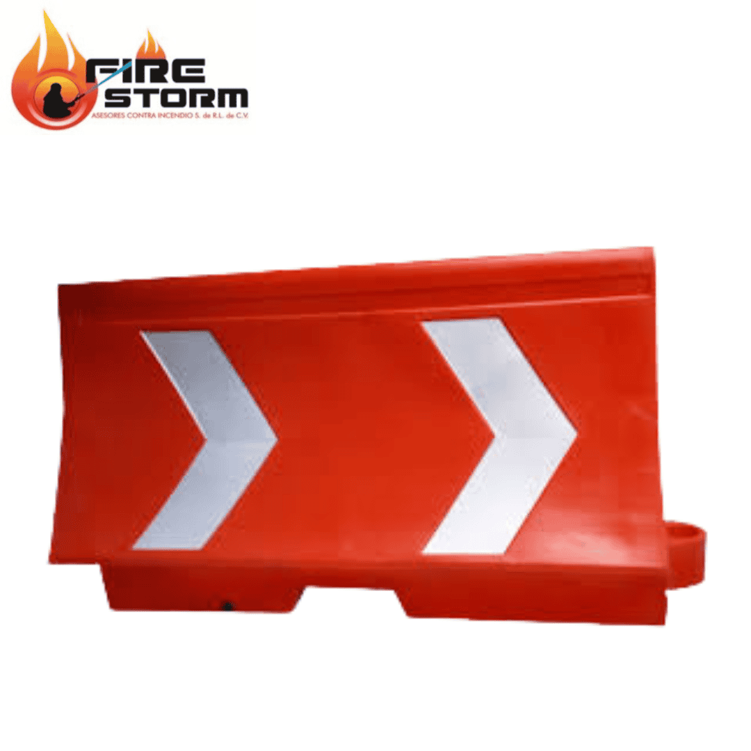 Barreras viales de polietileno color naranja con o sin reflejante en Fire Storm